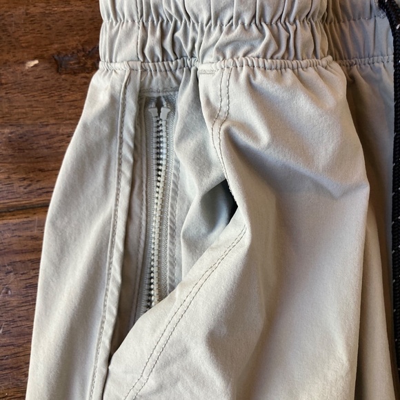 Abercrombie & Fitch Grey High-Rise Athletic Shorts Small Drawstring - Picture 5 of 8